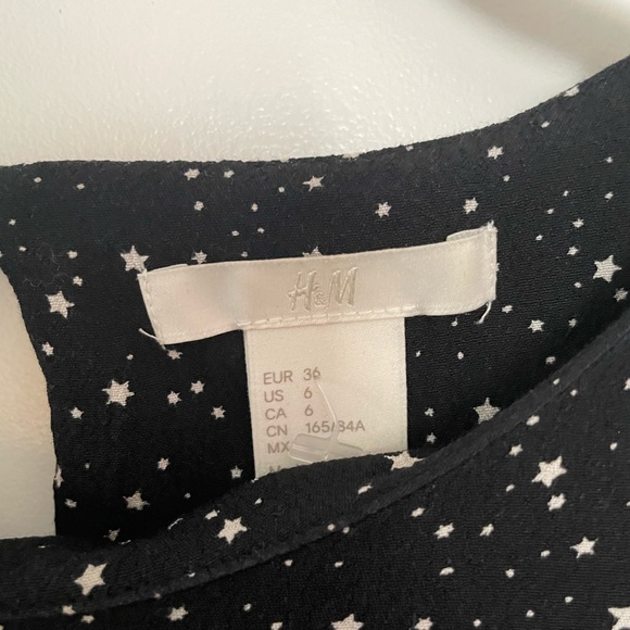 H&M Black Star Printed Top - Picture 2 of 8